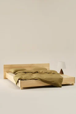 Store ALLERUM Sängynrunko 180 Cm Sängynrungot