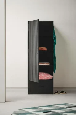 Shop COLMAS Vaatekaappi Säilytys
