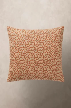 Online DORIS Tyynynpäällinen 50x50 Cm Koristetyynyt & Tyynynpäälliset