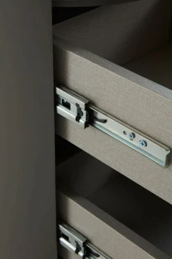 Outlet ELISEDAL Yöpöytä Pöydät