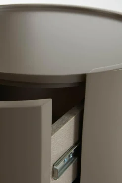 Outlet ELISEDAL Yöpöytä Pöydät