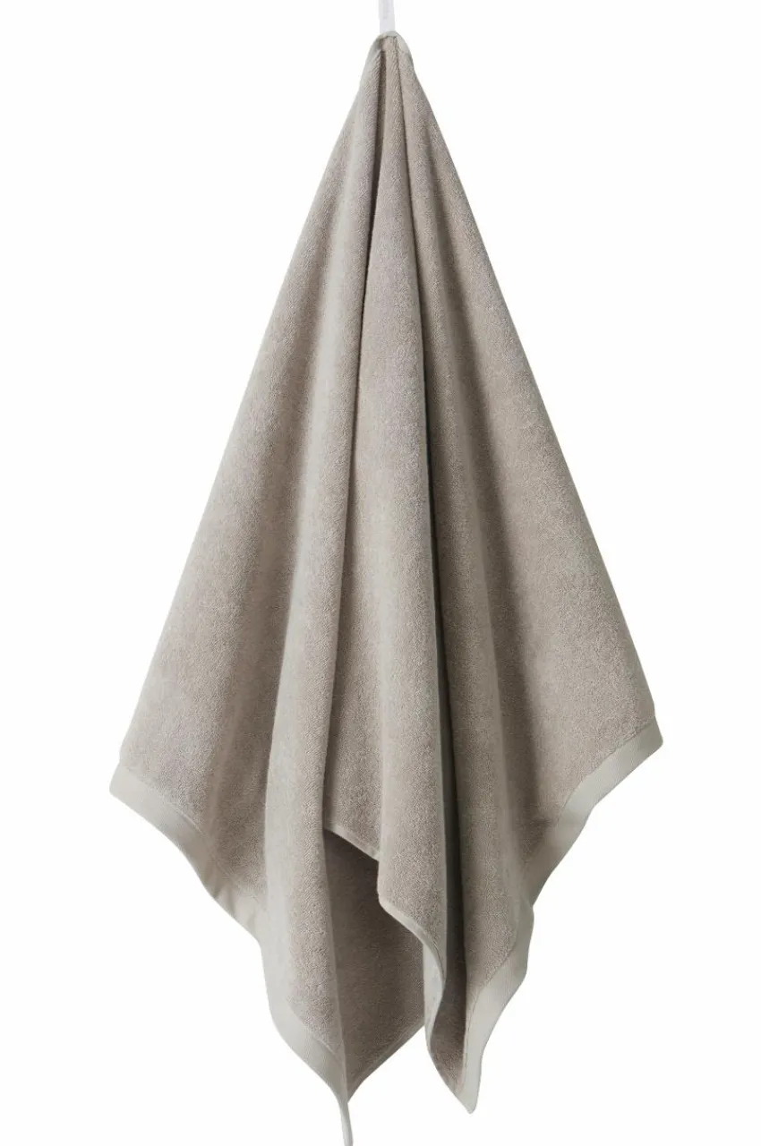 Fashion JOEY Kylpypyyhe 70x140 Cm Isot Kylpypyyhkeet