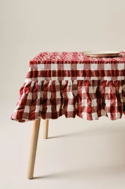 Clearance MIMMI Pöytäliina 135x135 Cm Pöytäliinat