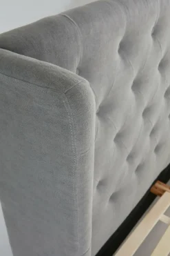 Outlet SKENE LYX Sängynrunko 180 Cm Sängynrungot